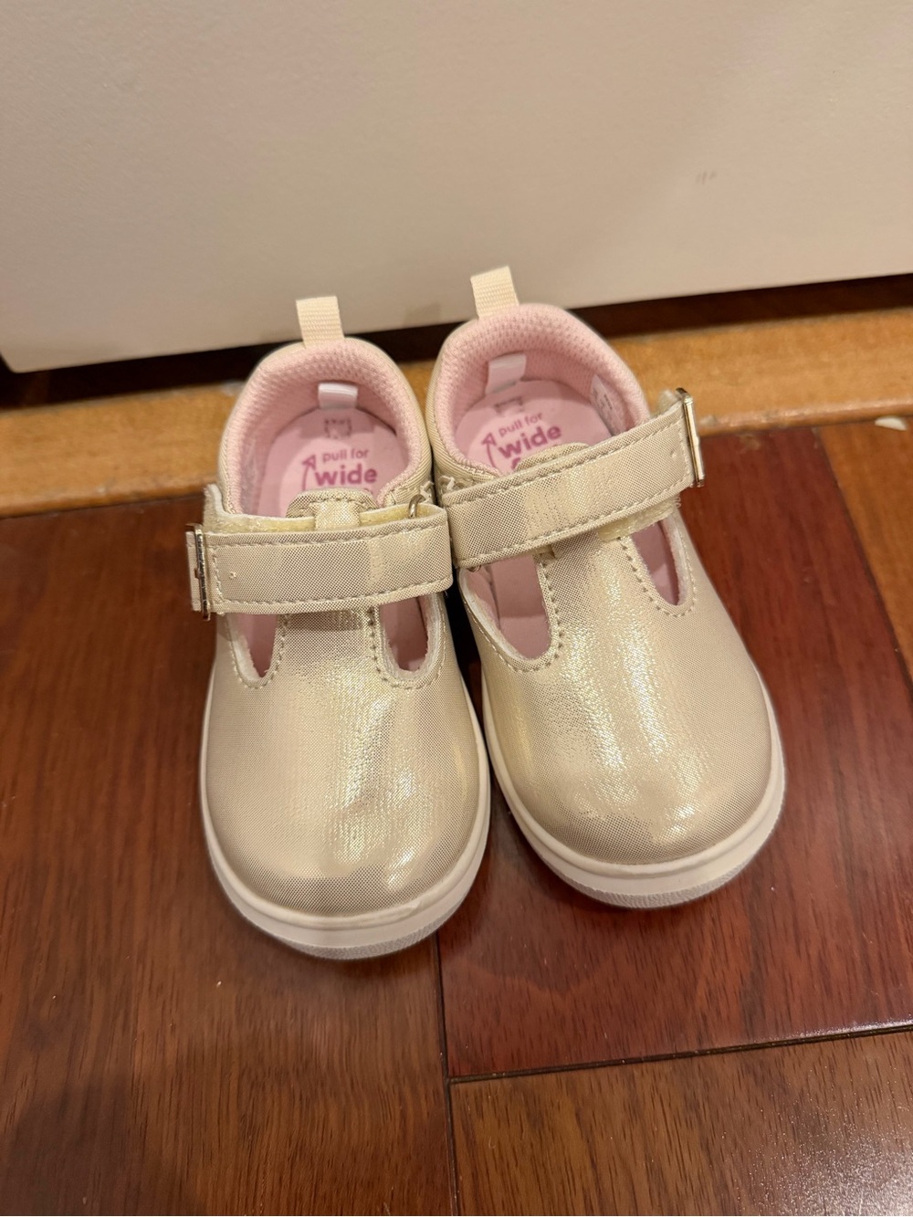 Girls' Stride Rite Rena Mary Jane shoes gold NEVER WORN